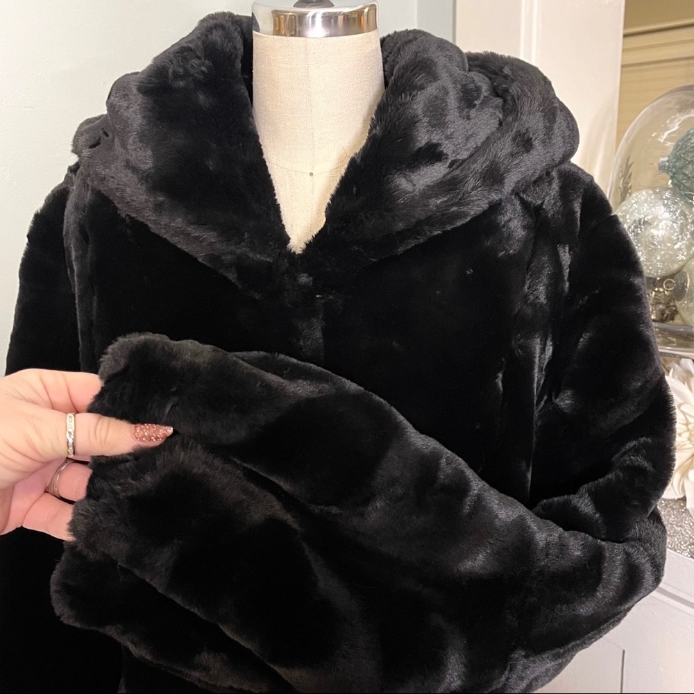 Fabulous Furs Black Hooded Sheared Faux Fur Beaver Anorak Winter Coat Size Small - Picture 9 of 16